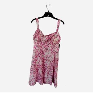 Women’s Floral and Butterfly Dress New Size XLarge